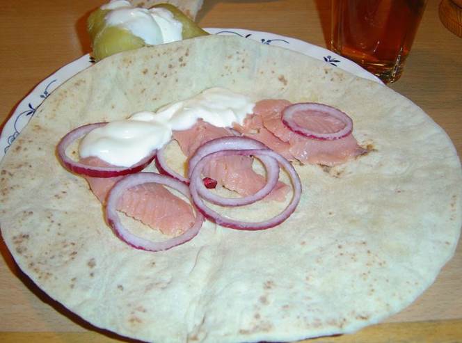 https://eshte-na-zdorovje.ru/cook/photo/European_cuisine/Rakfisk.jpg