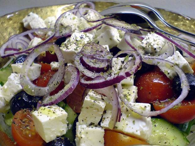 https://eshte-na-zdorovje.ru/cook/photo/European_cuisine/Greek_salat.jpg